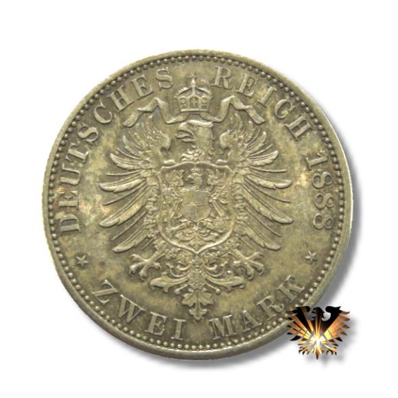 Das Bild zeigt die Seite der Münze mit dem kleinen Adler der 2 Mark Reichsmark Silbermünze, Jahrgang 1888. Geprägt von 1876 bis 1888.
