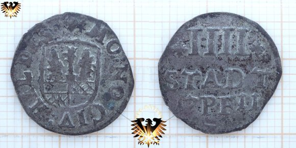 Zwei mal 4 Pfennige, 1711 und 1717, aus der Freien Stadt Hildesheim in der Vergleichsansicht