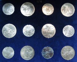 1. Lage des kompletten Münzsatzes / complete coinset: Canada XXI Olympiade  Montreal 1976  © AuKauf.de