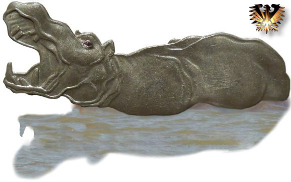 Ein Nilpferd im Wasser, zusammengesetzt mit Elementen der Münze aus Gambia von 1975.